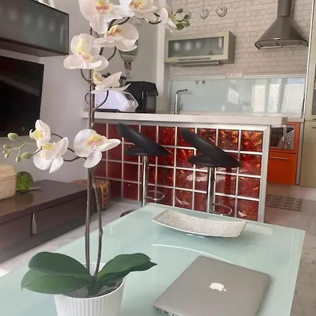 Fibes Con Piscina Y Parking Gratis Lägenhet Sevilla
