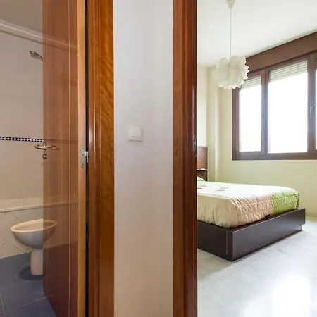 Fibes Con Piscina Y Parking Gratis Lägenhet